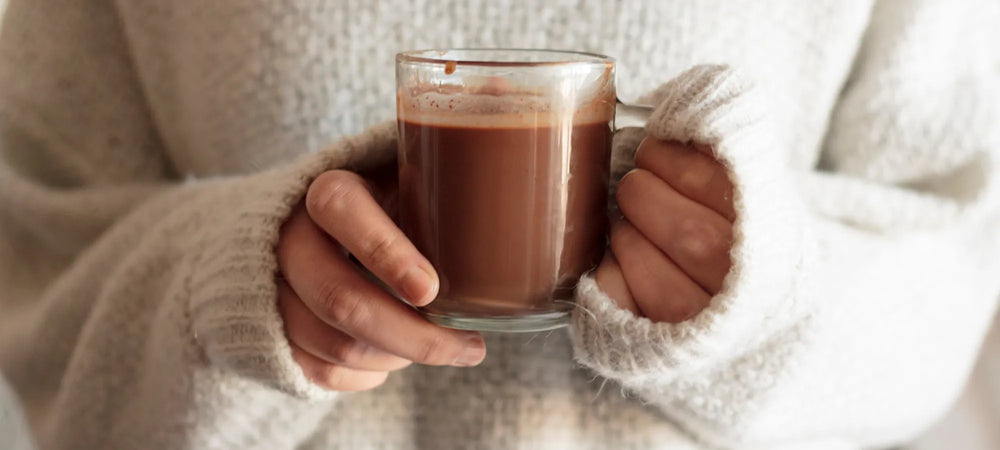Receita: Chocolate Quente Proteico. Por - Cami Souza.